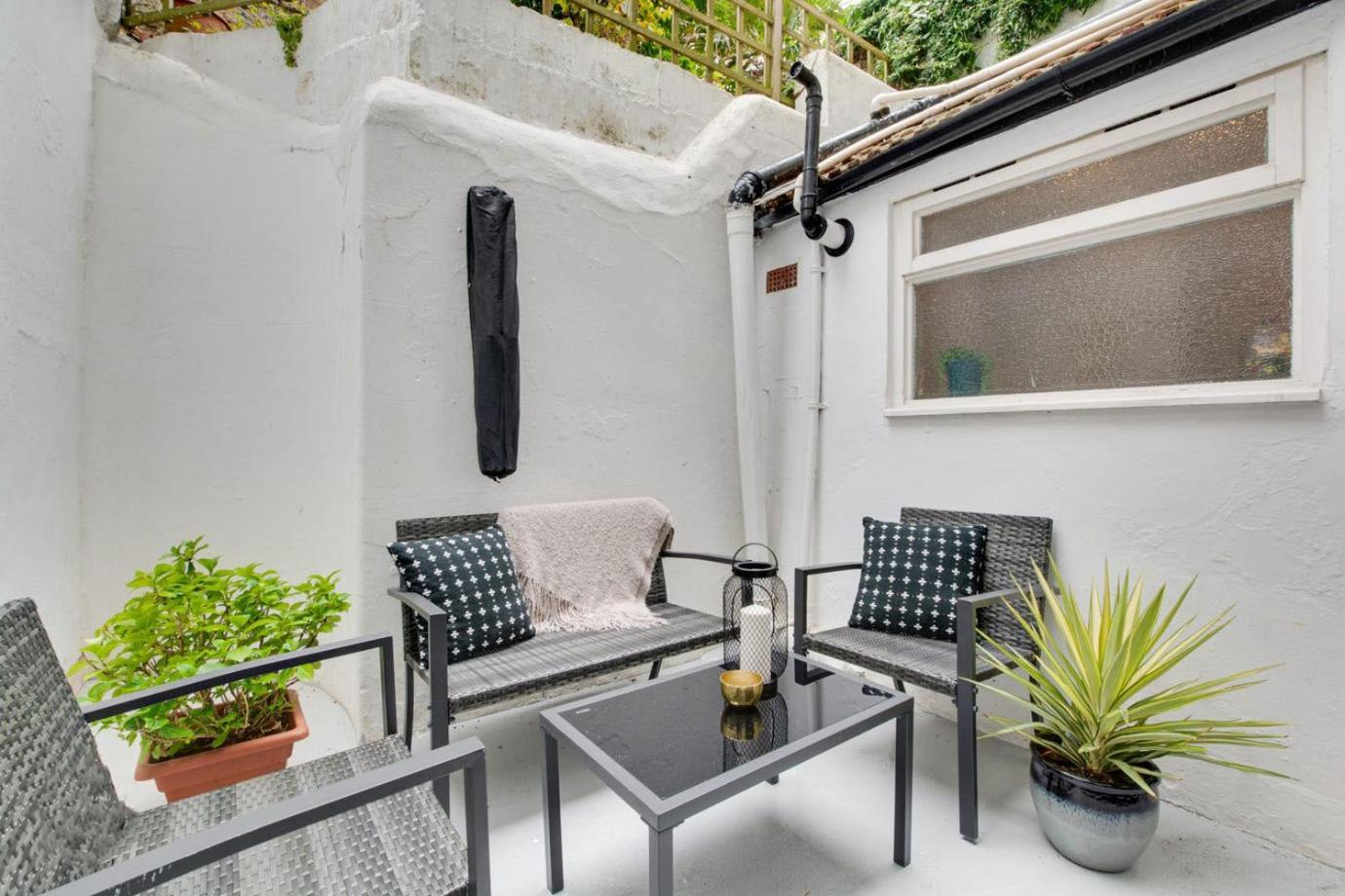 Central Brighton Flat, 3 Bedrooms, Sleeps 6, Close To Shops And Beach Exterior photo